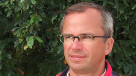 Ein Portraitfoto von Dr. Gerhard Ongyerth