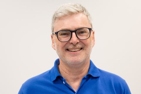 Ein Portraitfoto von Reinhard Weber